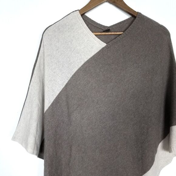 Beryll Asymmetrical Striped Cashmere Knit Poncho Sweater One Size - Picture 3 of 7